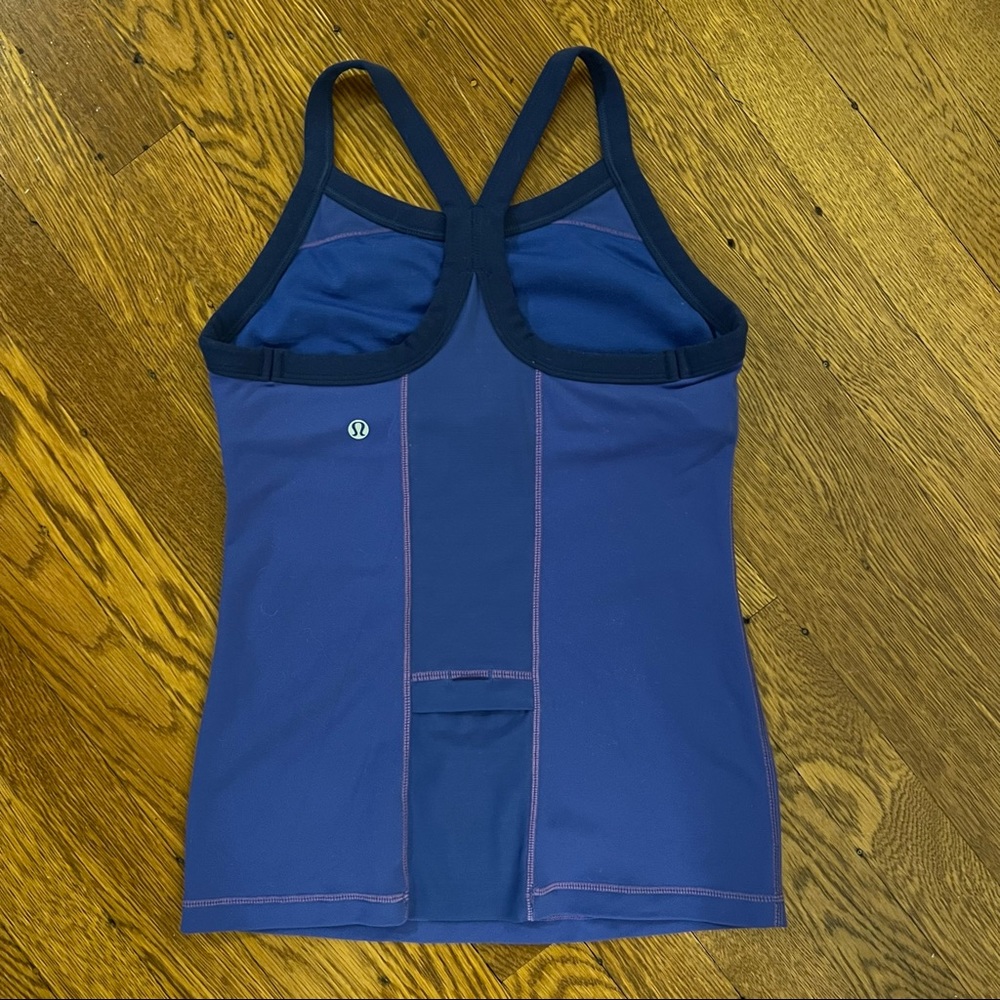 Blue Purple Lululemon workout tank with phone pocket in the back size 4